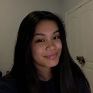 Meet your Posher, Alaina daisy